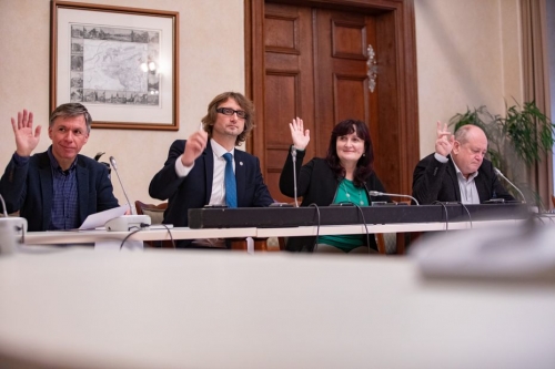 Stálá komise Senátu pro krajany žijící v zahraničí
