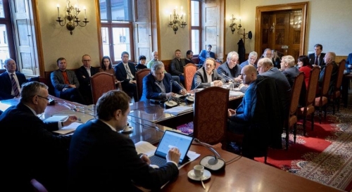 Výbor pro hospodářství, zemědělství a dopravu