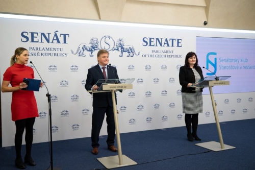 Tisková konference senátorského klubu STAN