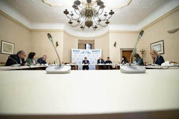 Podávání návrhů na státní vyznamenání Podávání návrhů na státní vyznamenání