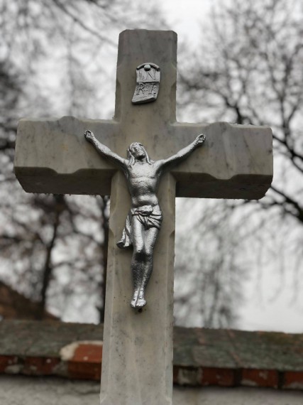 Kříž věnovaný padlým za 2. sv. války Kříž věnovaný padlým za 2. sv. války