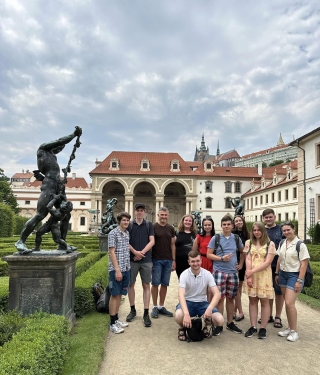 Návštěva Studentského parlamentu Katolického gymnázia Třebíč v Senátu