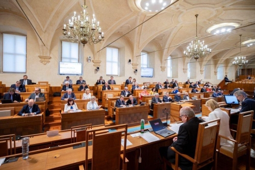 Senát