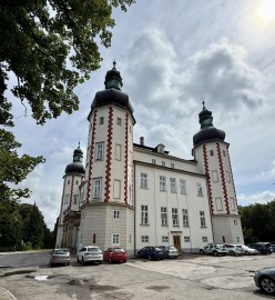 Tip na výlet: Vrchlabí – brána do Krkonoš, dřeva, filmu i tradic. Tip na výlet: Vrchlabí – brána do Krkonoš, dřeva, filmu i tradic.