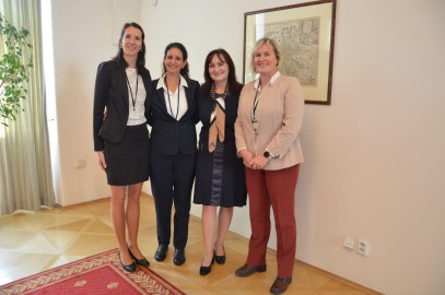 Limor Regev v Senátu