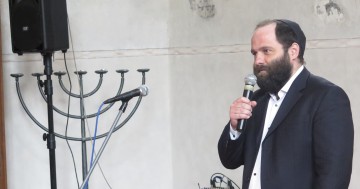 Vzpomínková akce k uctění obětí holocaustu Vzpomínková akce k uctění obětí holocaustu