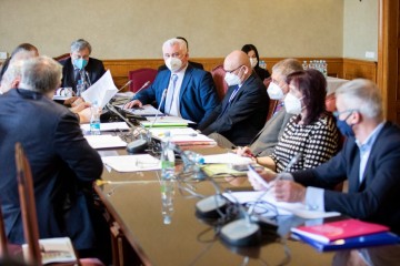 9. schůze výboru pro hospodářství, zemědělství a dopravu 9. schůze výboru pro hospodářství, zemědělství a dopravu